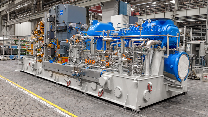 Industrial screw compressor system for hydrogen application in production hall