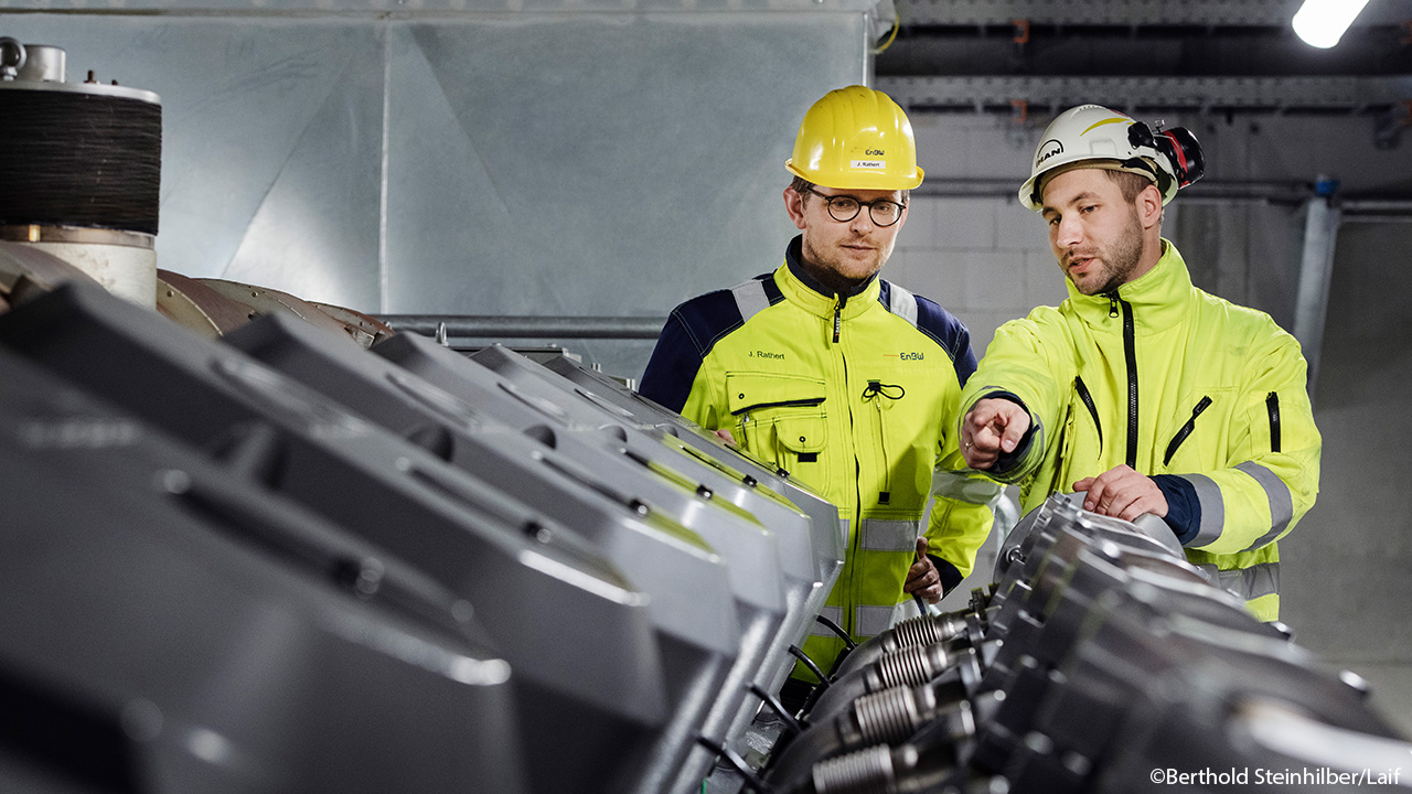 Commissioning the new gas engines at the combined heat and power plant