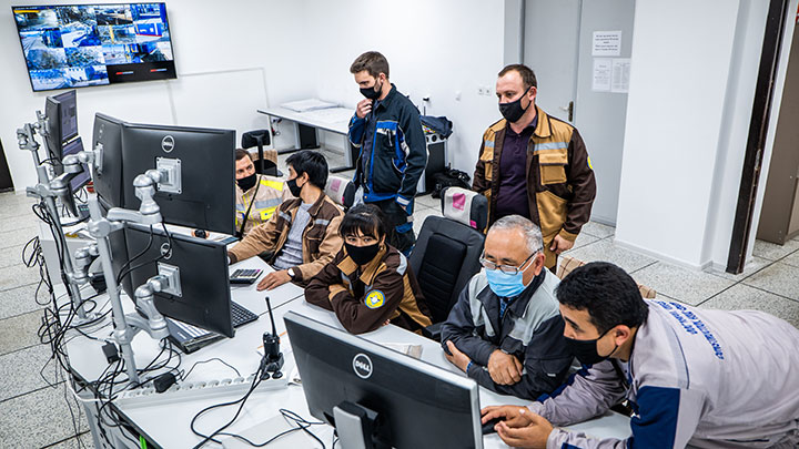 Control room at Navoiyazot plant in Uzbekistan