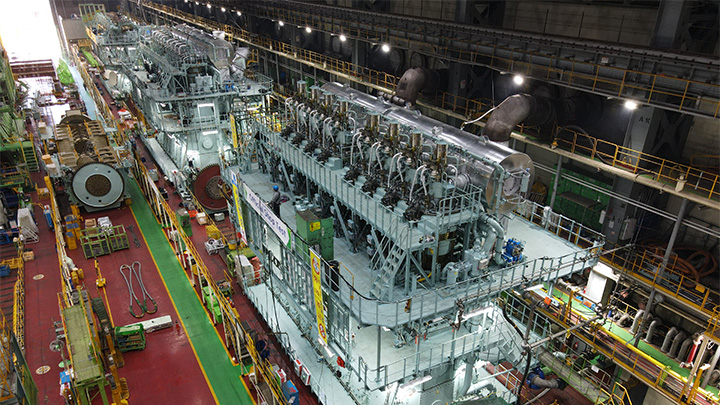 MAN B&W ME-GI dual-fuel engines built in a shipyard MAN B&W ME-GI dual-fuel engines built in a shipyard