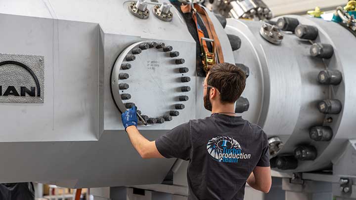 MAN ETES heat pump at the MAN factory MAN ETES heat pump at the MAN factory