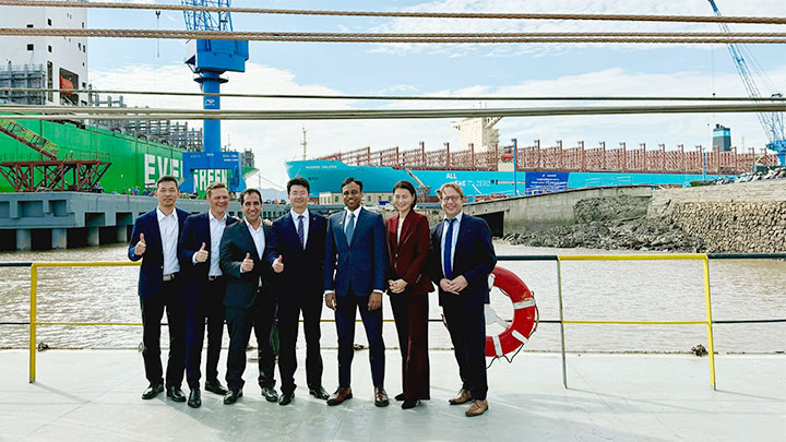 Maersk-Halifax-delivery Represenatives of MAN Energy Solutions in front of Maersk Hallifax in Asia Pacific Dockyard